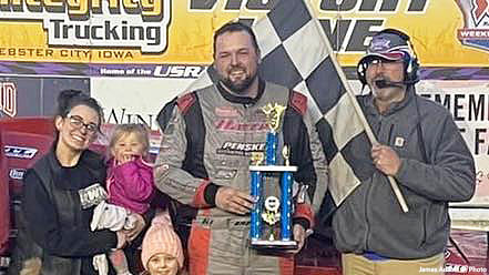 Kyle Brown won the USRA Modified main event.