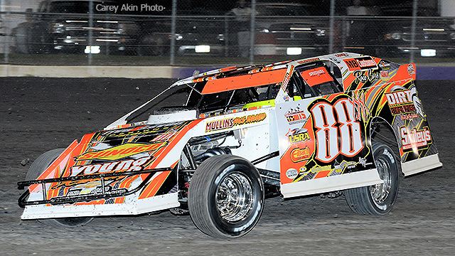 Clyde Dunn Jr. of Sunnyvale, Texas, is the defending Texas Outlaw Modified Series champion.