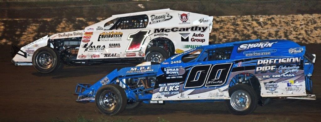 Previous Labor Day Weekend winners Tim Karrick (1k) and Jim Moody (00) are expected to be among a strong contingent of USRA Modified drivers on hand at CMS over the Labor Day Weekend. (John Lee Photo)