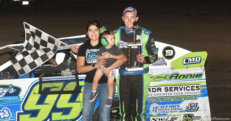 Josh Angst won the first USRA Modified main event.