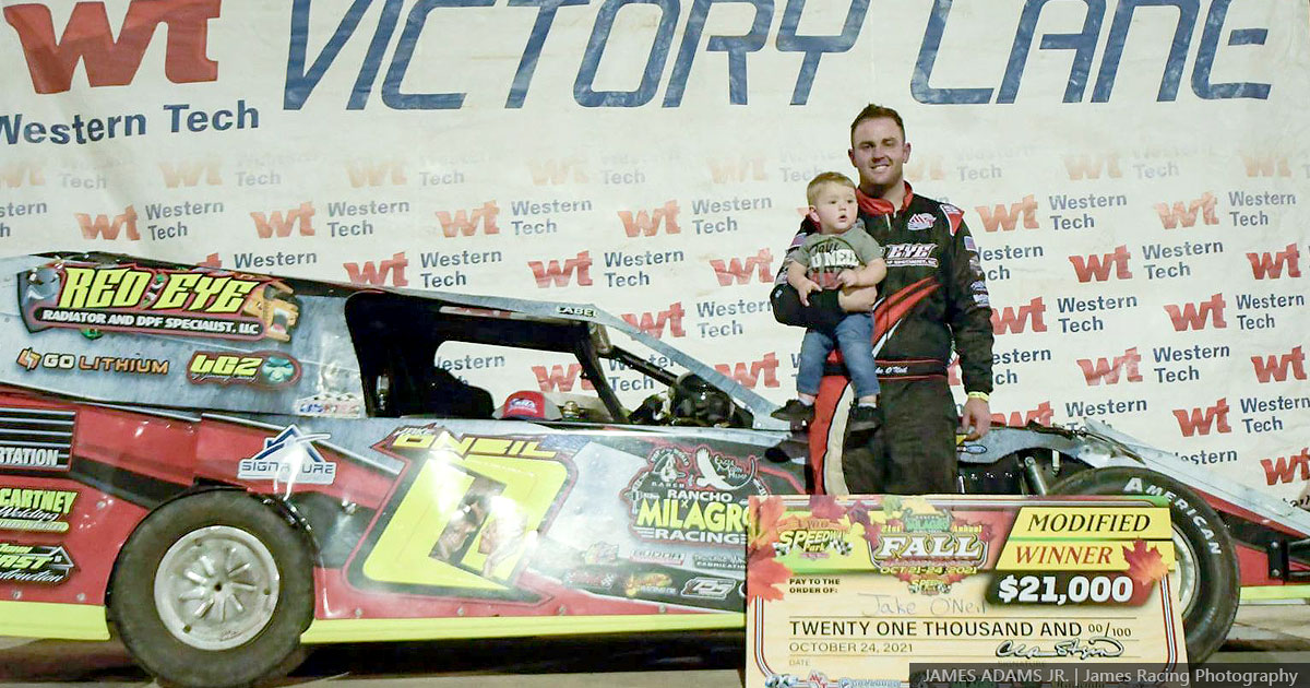 Jake O'Neil won the USRA Modified main event.