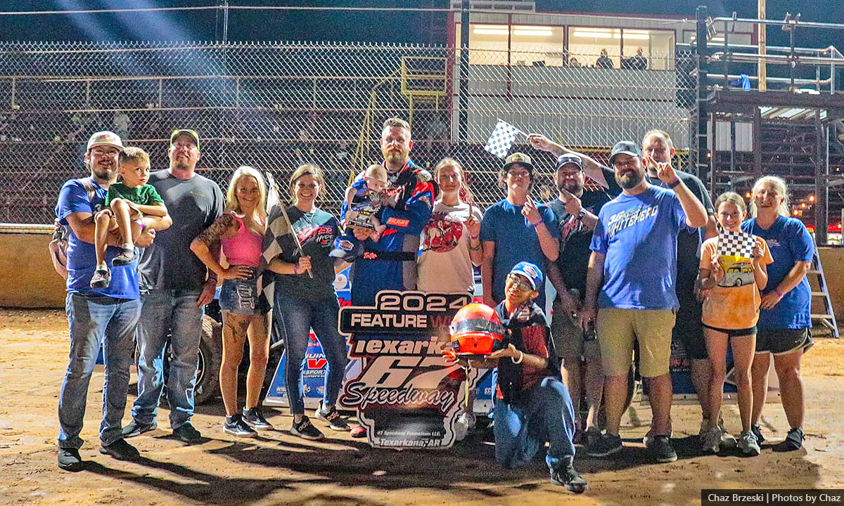 Dustin Tater  Hyde won the USRA Modified main event.