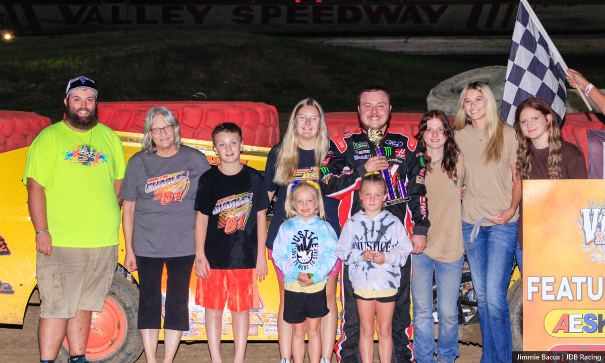 Austin Charles won the USRA B-Mod main event.