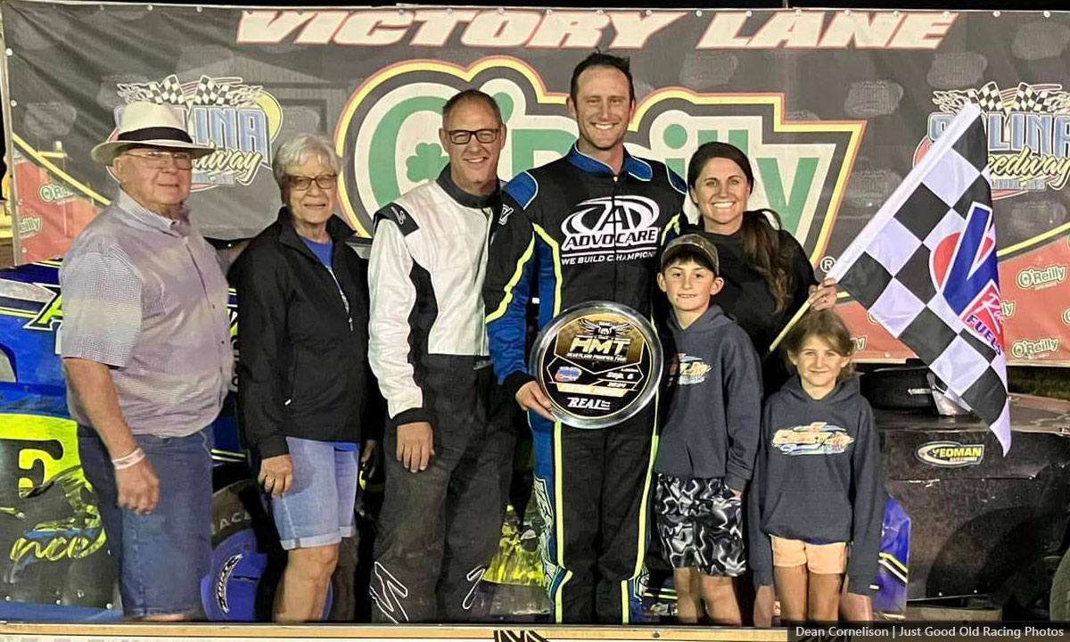 Brandon Gemmill won the USRA Modified main event. (Gary Cornelison Photo)