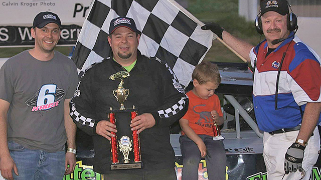 Dave Kennedy claimed the USRA B-Mod feature victory on Saturday, June 13, at the I-90 Speedway.